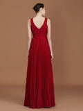 A-Linie/Princess-Linie Ärmellos Gerafft V-Ausschnitt Bodenlang Chiffon Brautjungfernkleider Kleid für Hochzeitsgäste