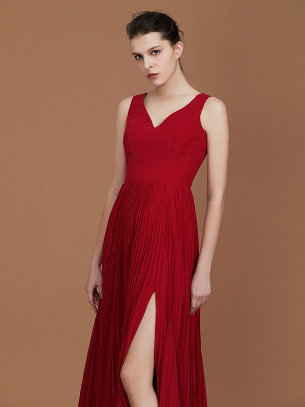 A-Linie/Princess-Linie Ärmellos Gerafft V-Ausschnitt Bodenlang Chiffon Brautjungfernkleider Kleid für Hochzeitsgäste