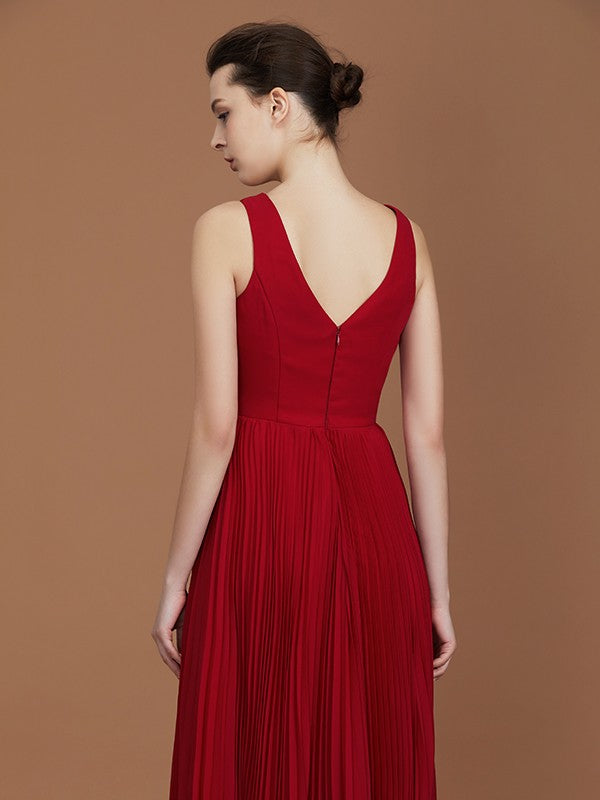 A-Linie/Princess-Linie Ärmellos Gerafft V-Ausschnitt Bodenlang Chiffon Brautjungfernkleider Kleid für Hochzeitsgäste