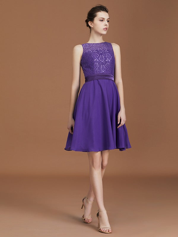 Vestido de dama de honor de gasa con corte A/princesa, de encaje, hasta la rodilla, sin mangas, estilo barco, para invitada de boda y fiesta