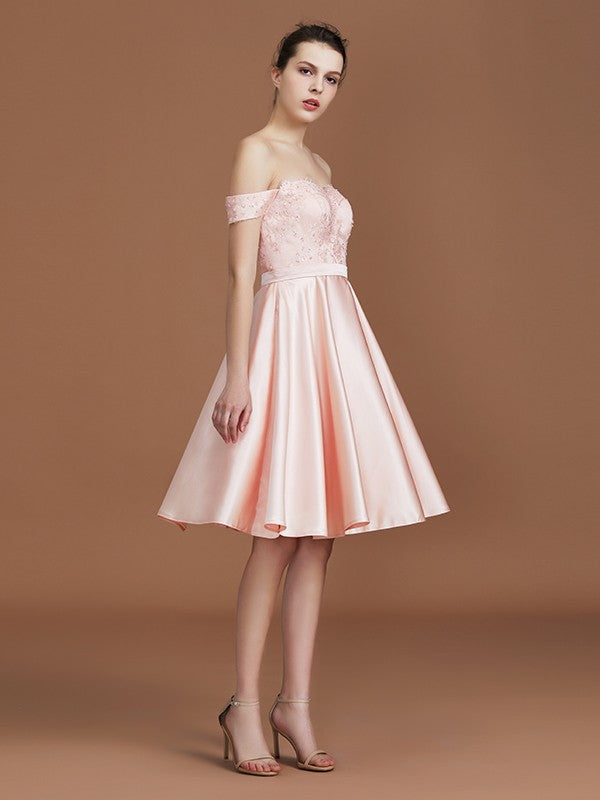 A-Line/Princess Applique Sweetheart Knee-Length Off-the-Shoulder Satin Bridesmaid Dresses Wedding Guest Prom Dress