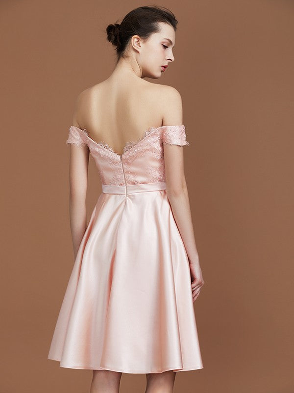 A-Line/Princess Applique Sweetheart Knee-Length Off-the-Shoulder Satin Bridesmaid Dresses Wedding Guest Prom Dress
