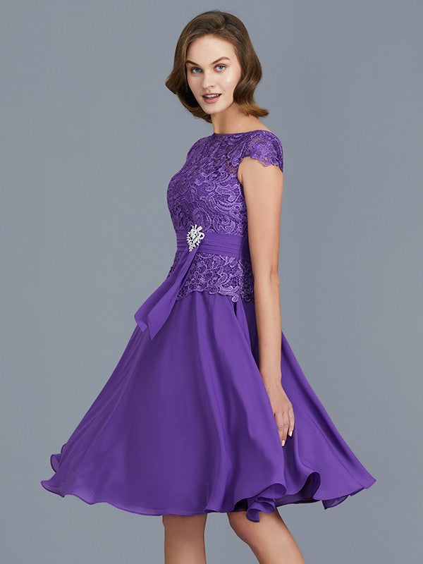 A-Line/Princess Bateau Chiffon Knee-Length Beading Sleeveless Mother of the Bride Dresses