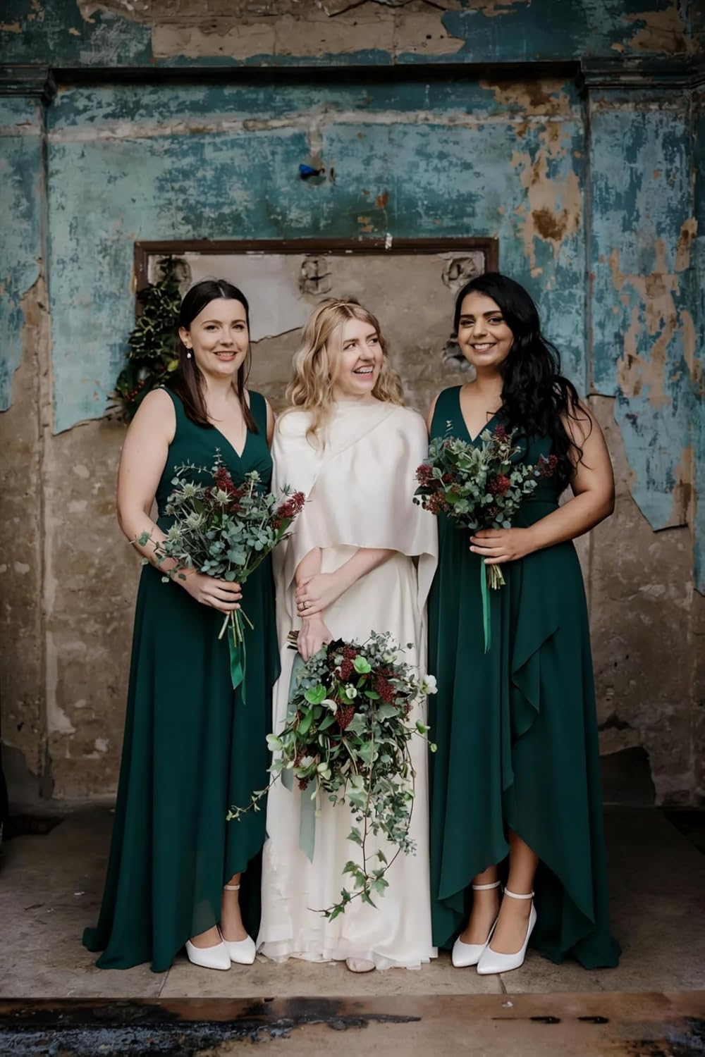 Women’s Long Bridesmaid Dresses Sleeveless V-Neck Formal Wedding Guest Chiffon Prom Gowns for Teens