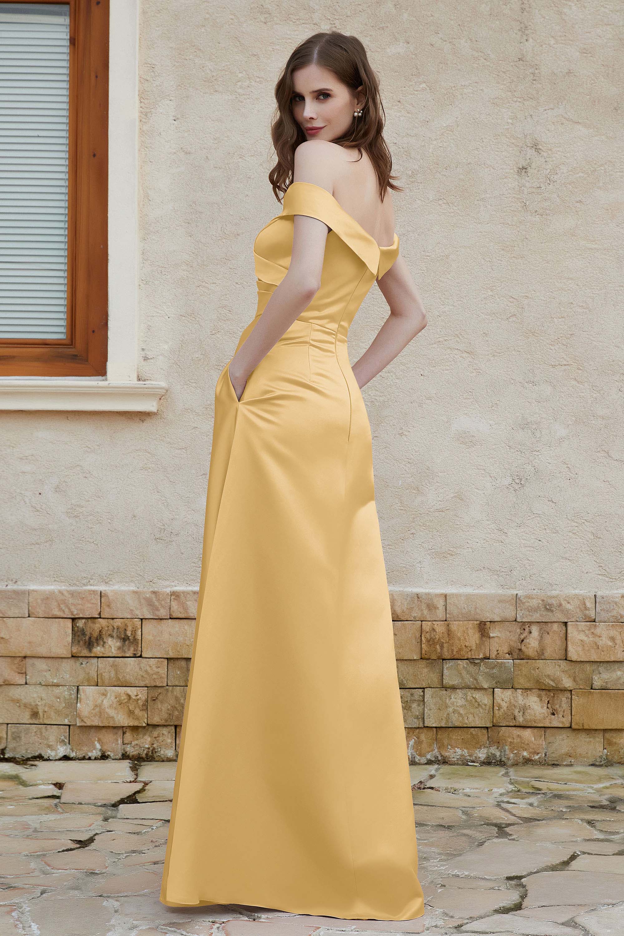 Off the Shoulder Satin Cap Sleeves Formal Evening Prom Dresses Pleated Wedding Party Gowns