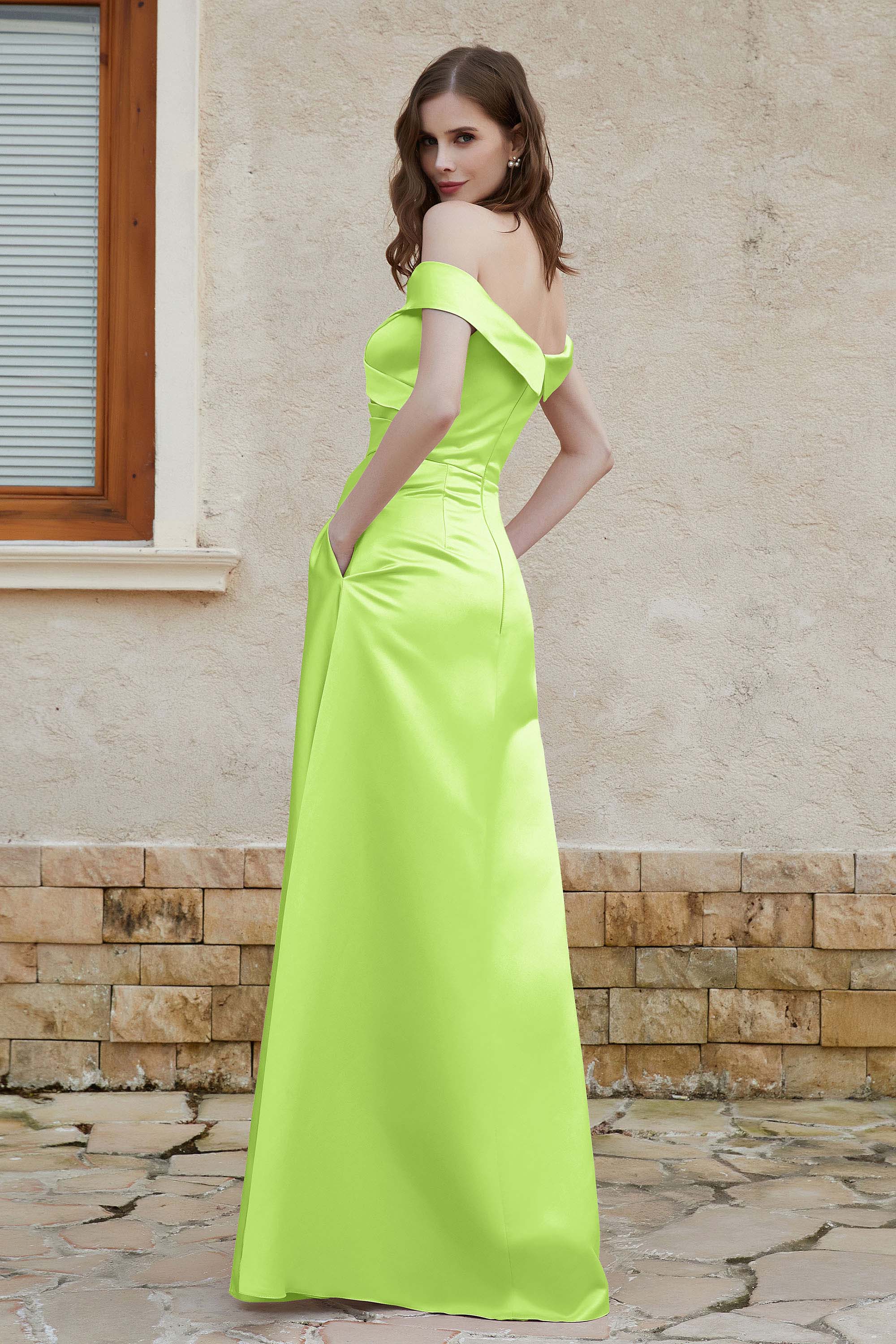 Off the Shoulder Satin Cap Sleeves Formal Evening Prom Dresses Pleated Wedding Party Gowns
