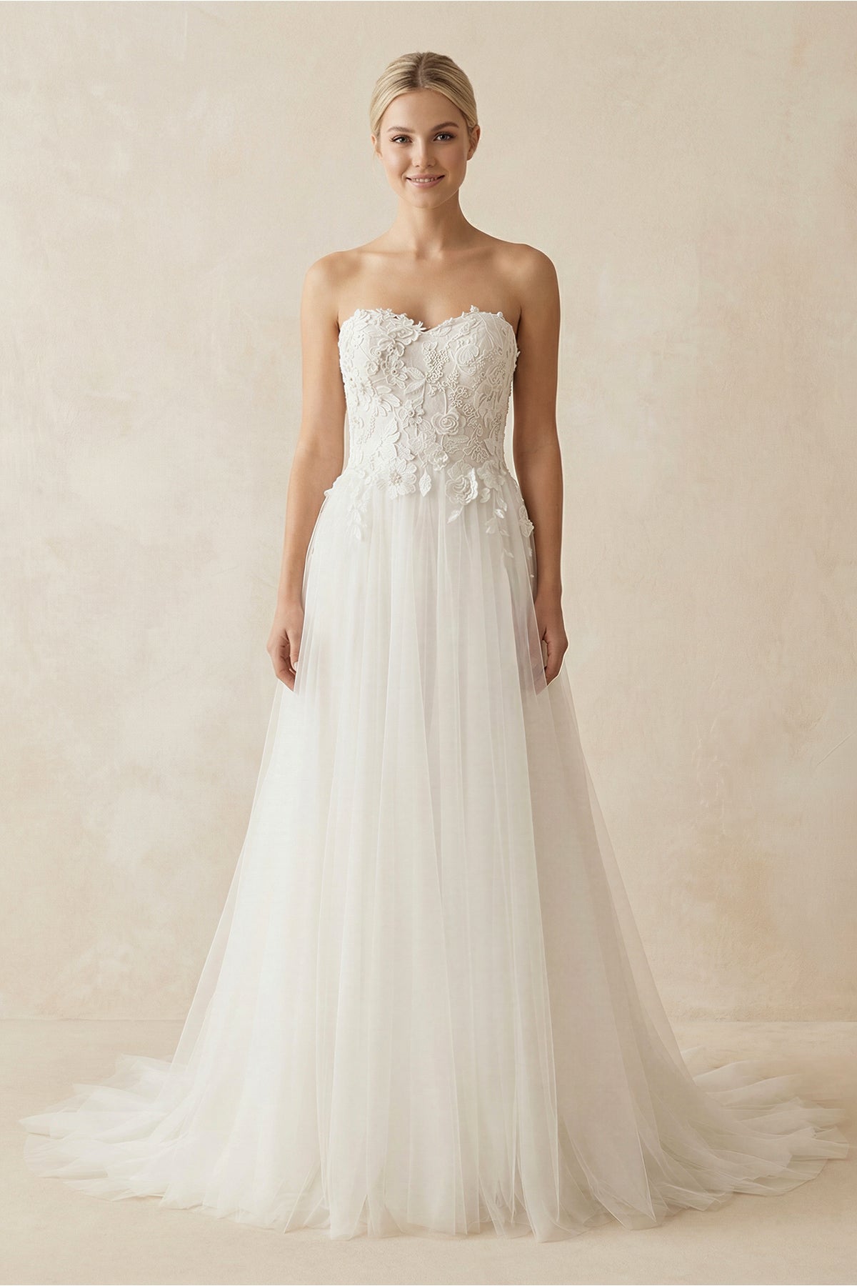 Sweetheart Tulle Lace Satin Wedding Dress With Beading