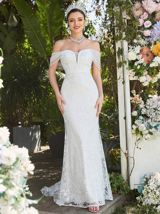 Schulterfreies Fit and Flare-Brautkleid mit floraler Spitze und Meerjungfrau-Brautkleider