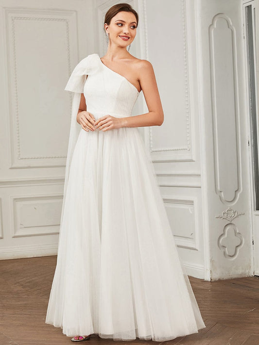Asymmetrisches Brautkleid mit Bindeärmeln und enger Taille, mehrlagigem Tüll in A-Linie