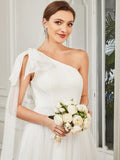 Asymmetrisches Brautkleid mit Bindeärmeln und enger Taille, mehrlagigem Tüll in A-Linie