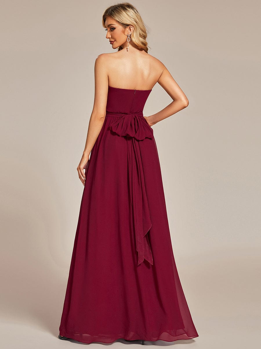 Wandelbares, plissiertes, trägerloses Brautjungfernkleid aus Chiffon mit Bindegürtel