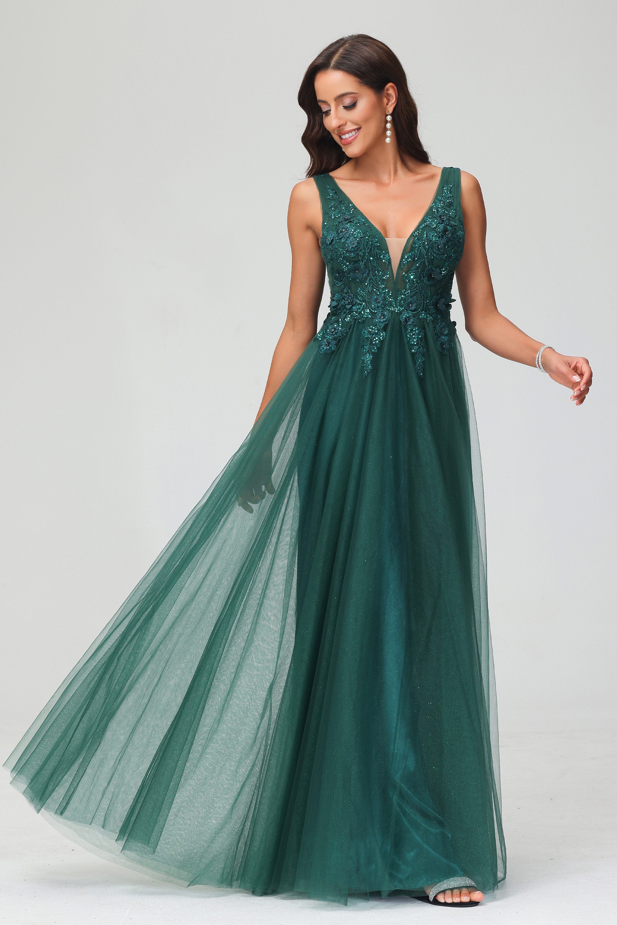 A Line V Neck Applique See-through Beaded Tulle Prom Party Dress Formal Evening Ball Gowns