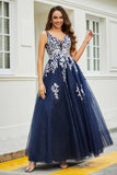 Glitzernde Perlenapplikationen A-Linie Tüll Maxi Ballkleid Partykleid Abendkleid