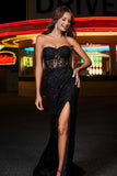 Trägerloses Abendkleid mit hohem Schlitz und Spitze im Meerjungfrau-Stil, formelles Abschlussball-Partykleid