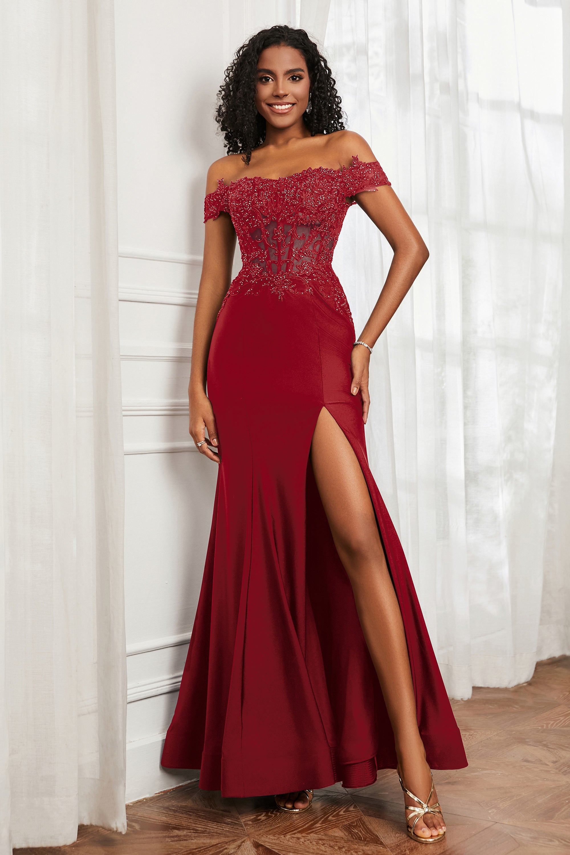 Bodenlanges Meerjungfrau-Abendkleid aus Jersey mit Flügelärmeln und Schlitz
