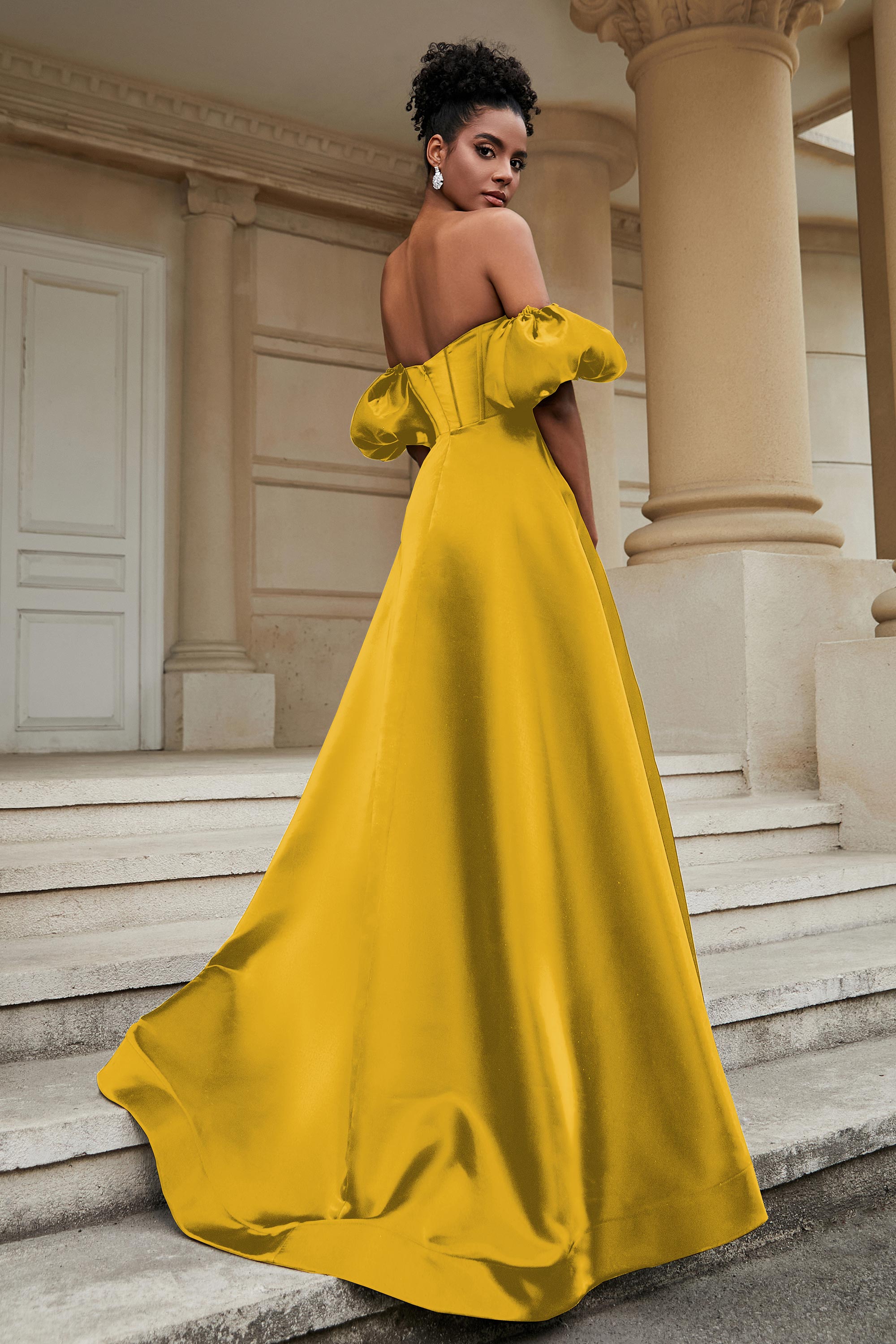 Stylish Sweetheart A-Line Satin Sweep Train Formal Evening Dress With Slit Prom Party Gowns