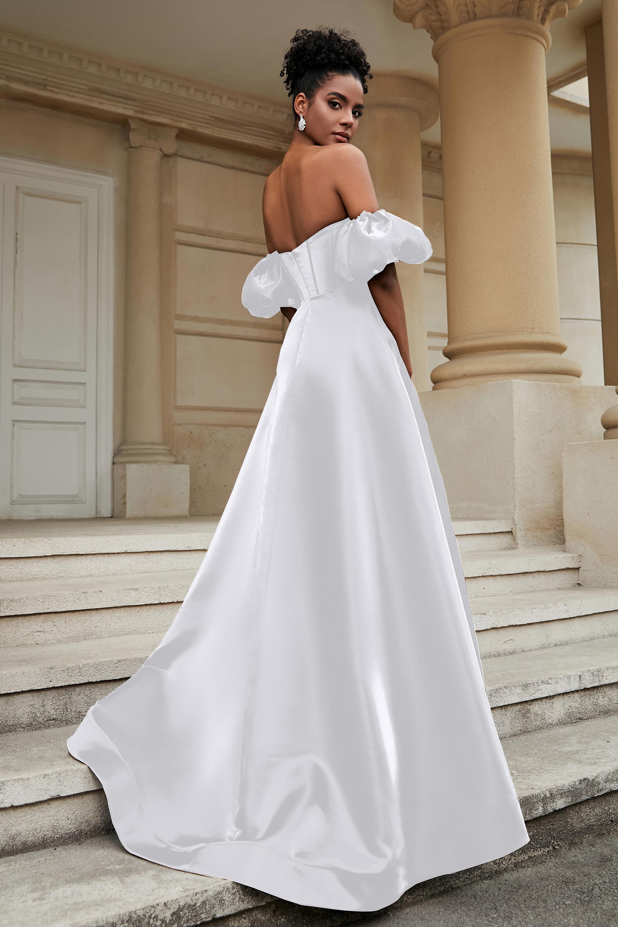 Stylish Sweetheart A-Line Satin Sweep Train Formal Evening Dress With Slit Prom Party Gowns