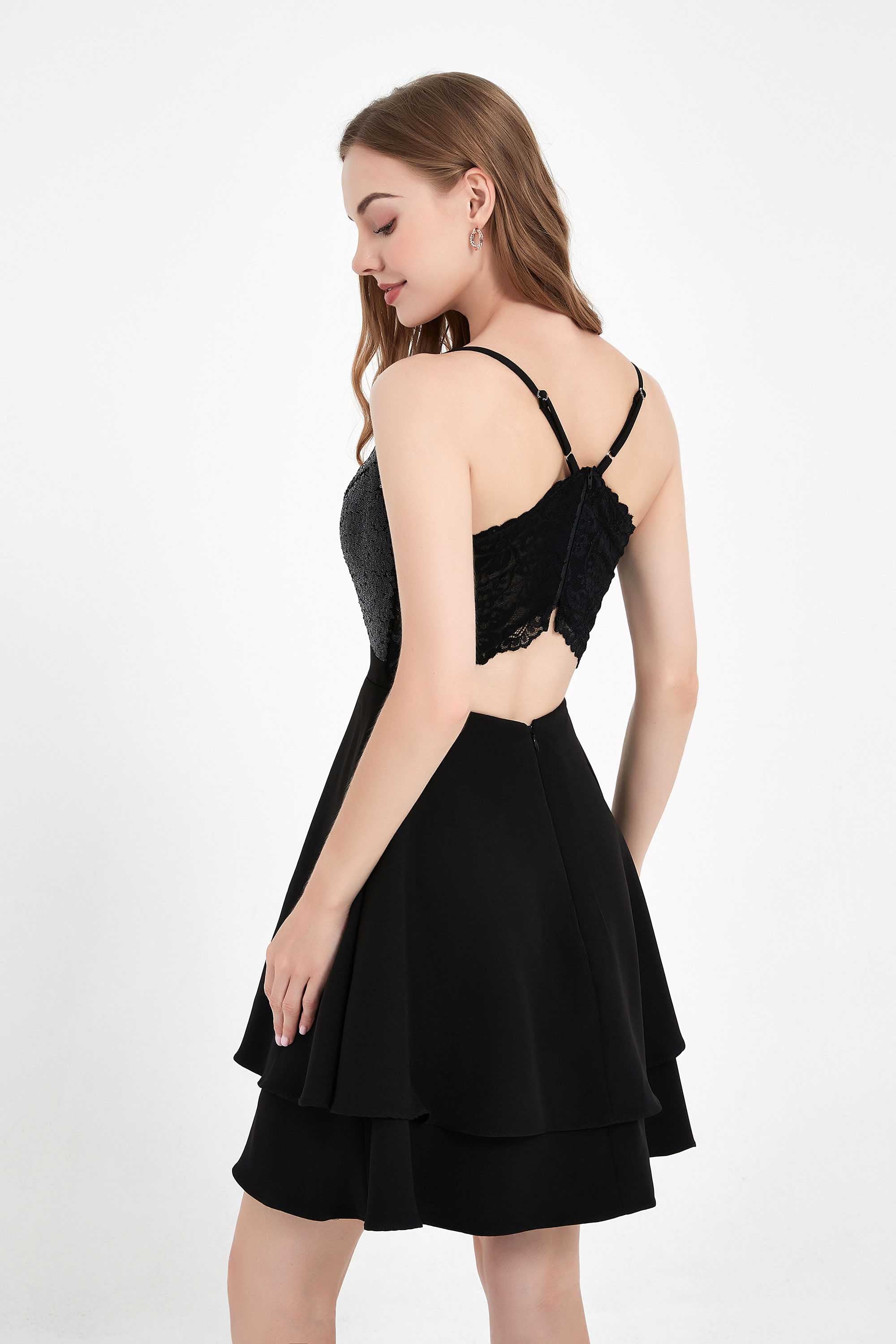 Sexy Low Back Lace Short Skater Dress Mini Homecoming Prom Dresses V Neck Cocktail Gowns
