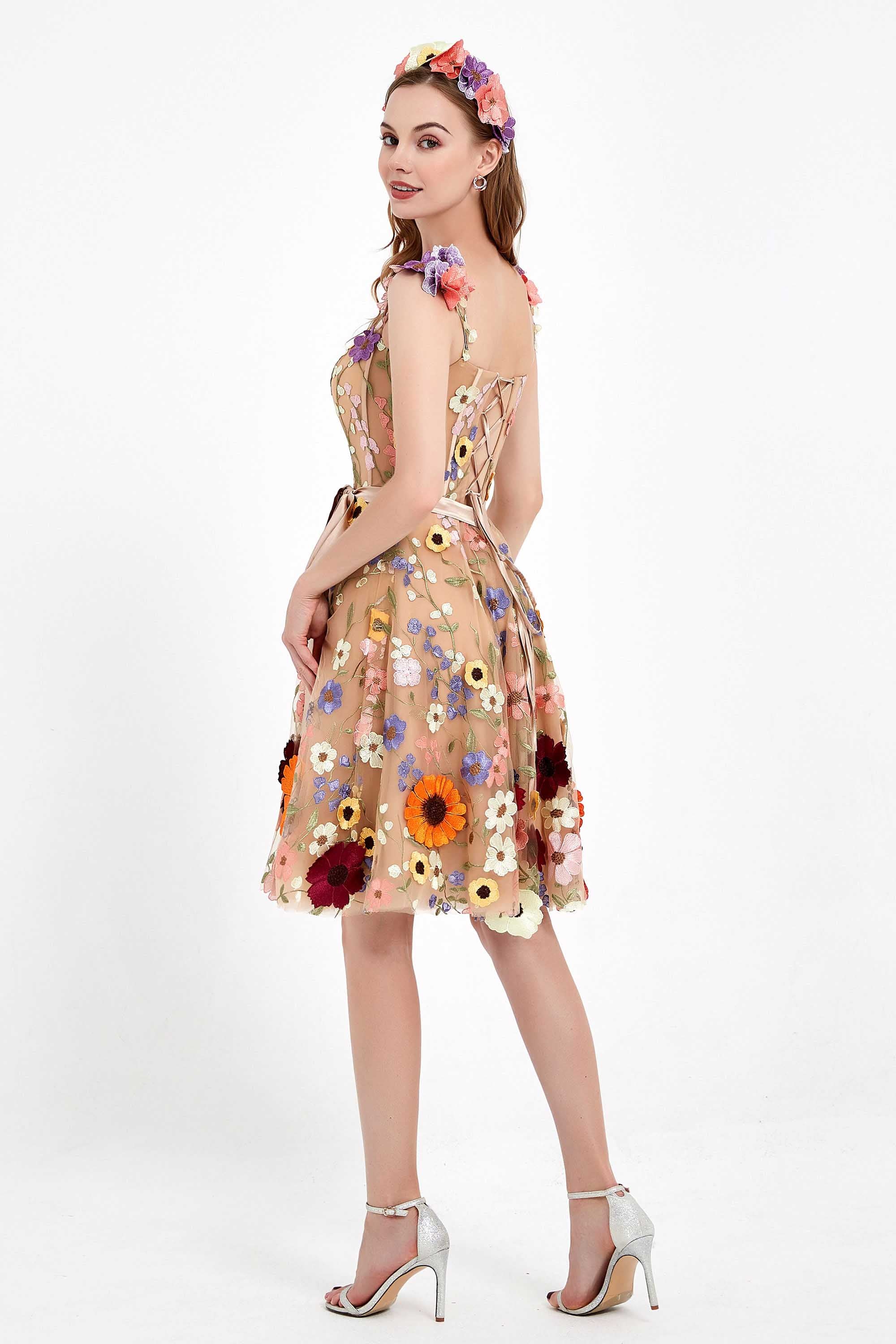 Applizierte A-Linie Fee Blumen Kurze Heimkehrkleider Abschlussball Partykleider