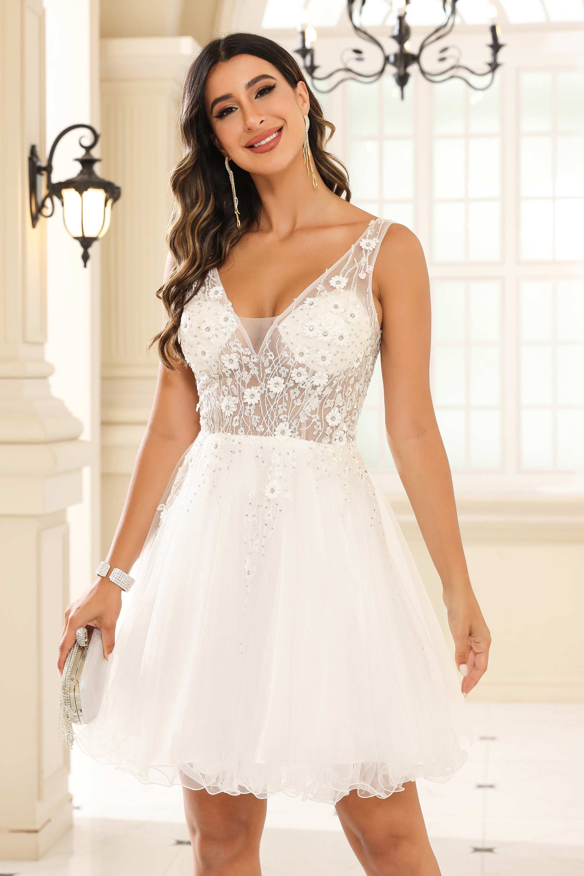 V-neck See-through Rhinestone A-line Tulle Mini Homecoming Prom Dress Party Cocktail Gowns