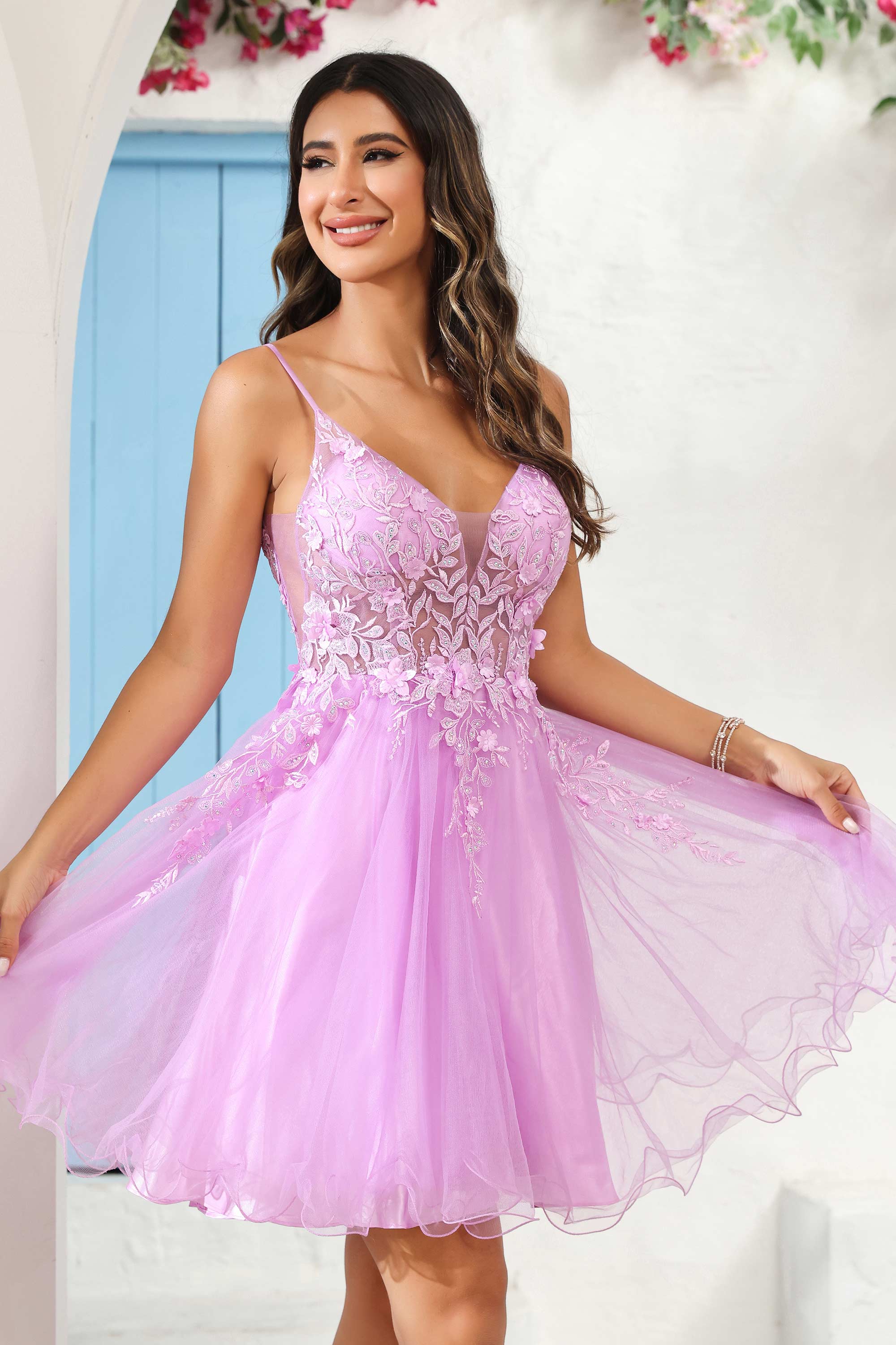 Spaghetti Straps V Neck See-through Applique Mini Homecoming Prom Dress Party Cocktail Gowns