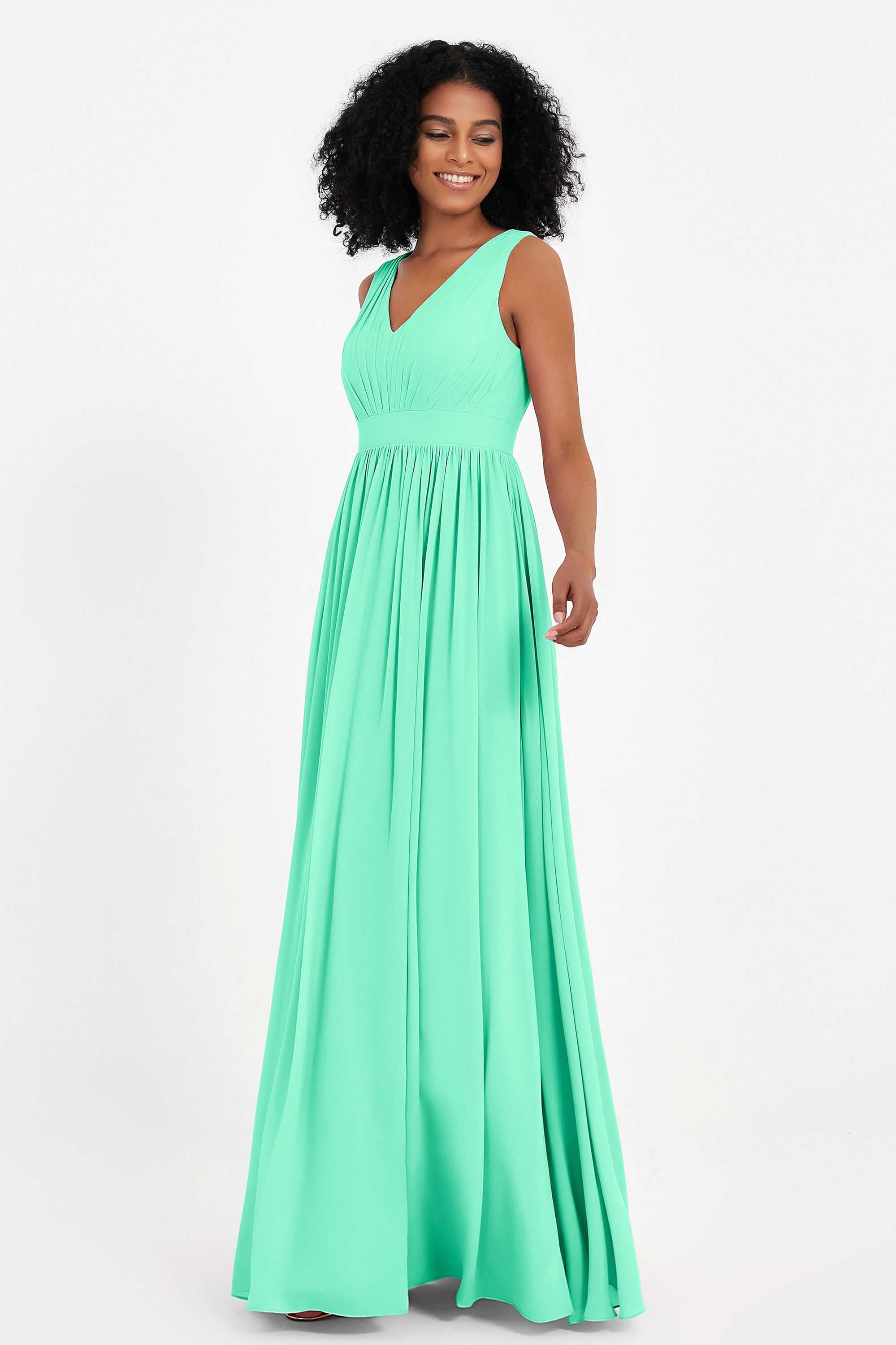 Modest Long Chiffon Bridesmaid Dress Sleeveless Pleated Ruched Formal Evening Dresses Gowns