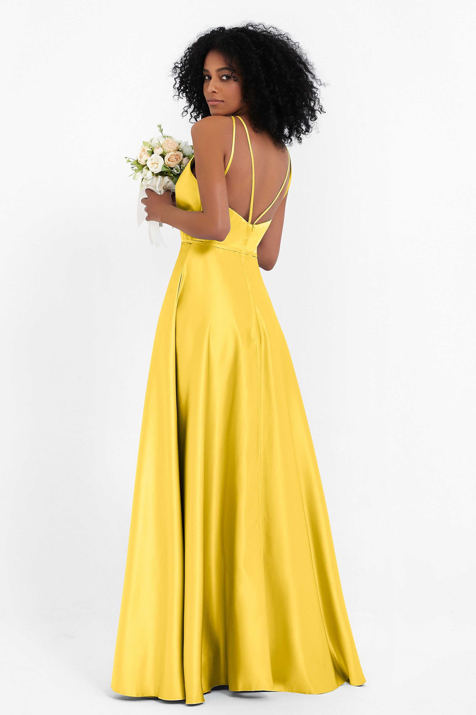 Simple Satin Halter Bridesmaid Dress Sleeveless Ruched Formal Evening Dresses Gowns