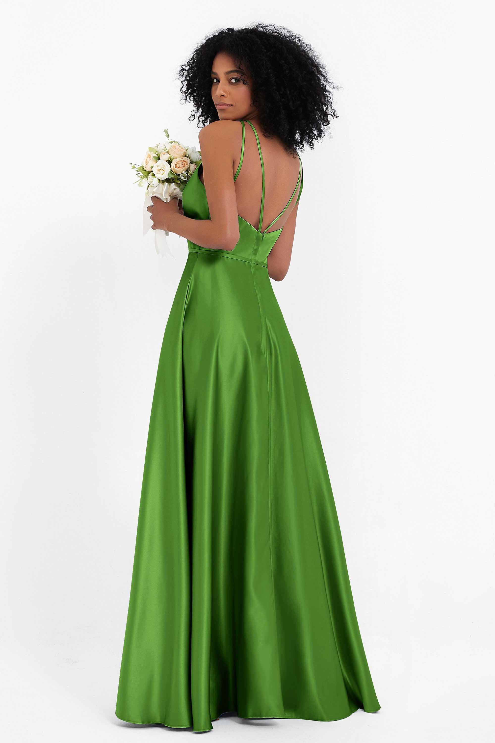 Simple Satin Halter Bridesmaid Dress Sleeveless Ruched Formal Evening Dresses Gowns