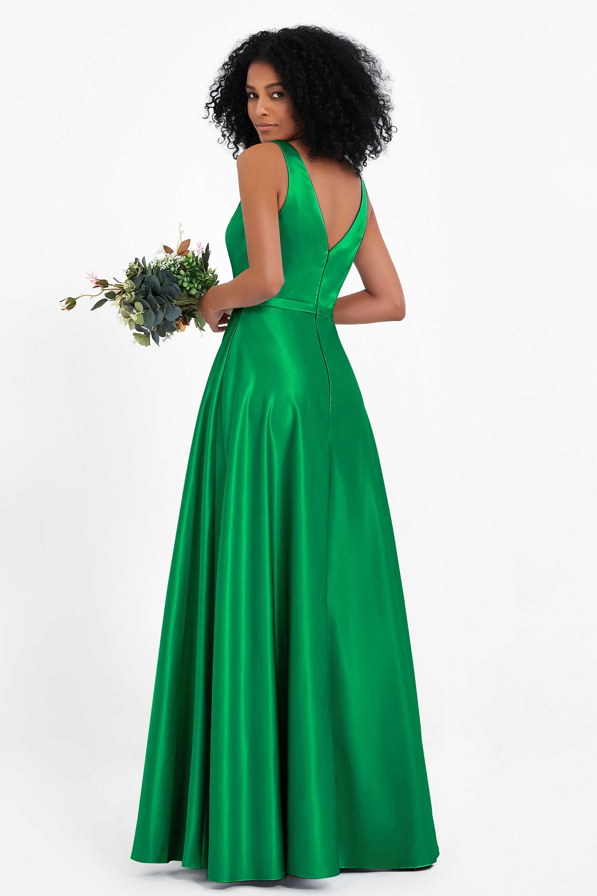 A Line Satin V Neckline Bridesmaid Dress Ruched Formal Evening Prom Dresses Gowns