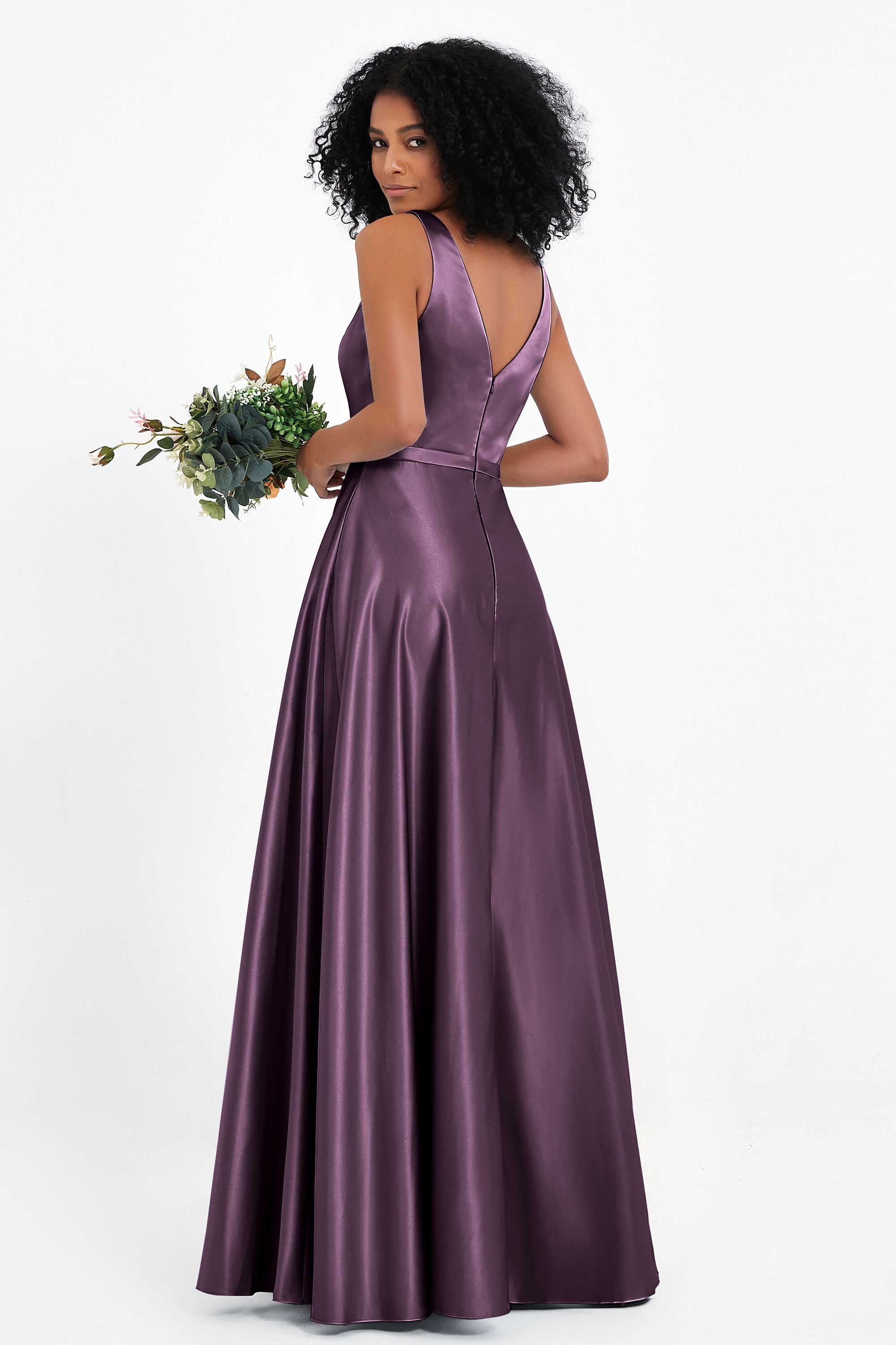 A Line Satin V Neckline Bridesmaid Dress Ruched Formal Evening Prom Dresses Gowns