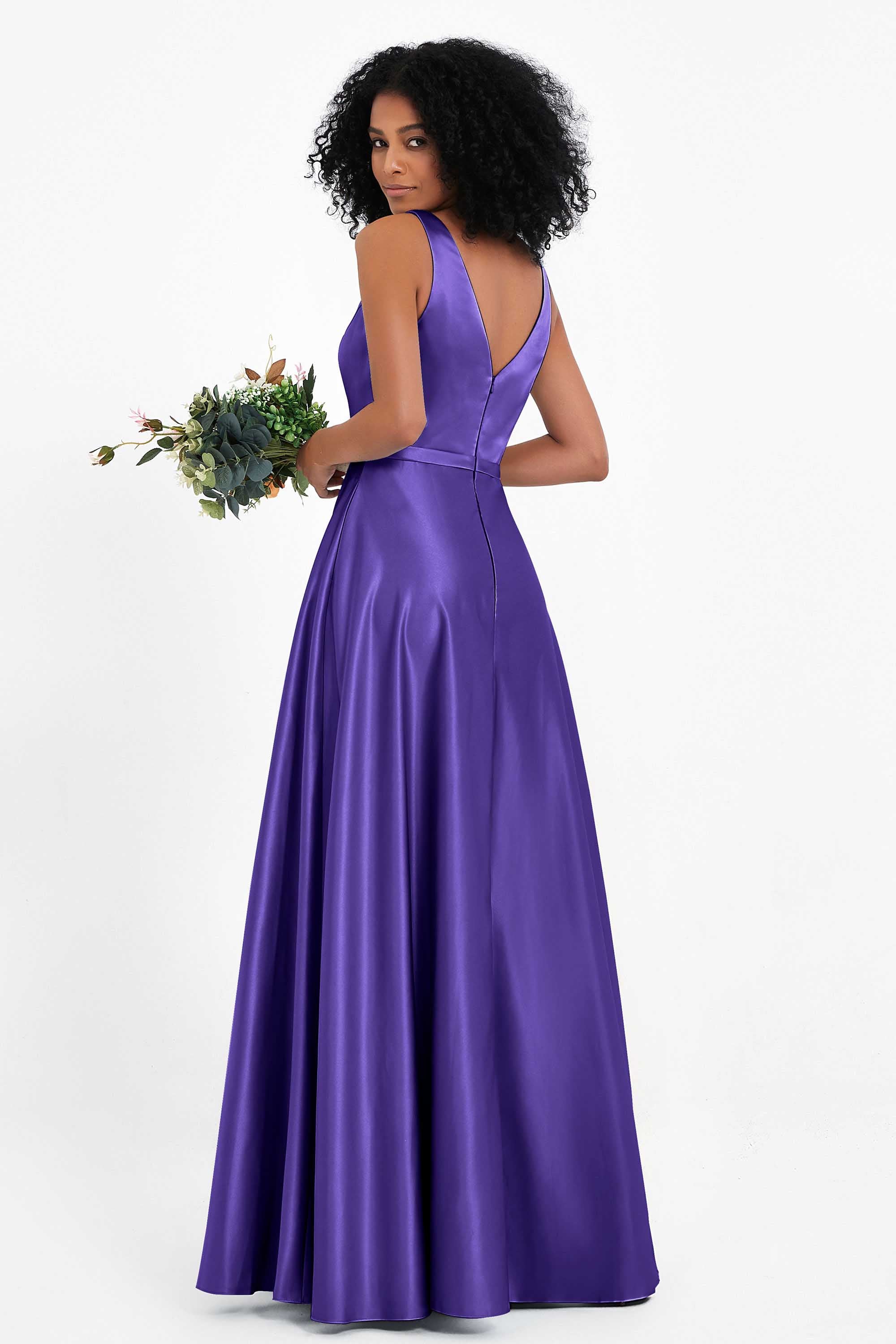 A Line Satin V Neckline Bridesmaid Dress Ruched Formal Evening Prom Dresses Gowns