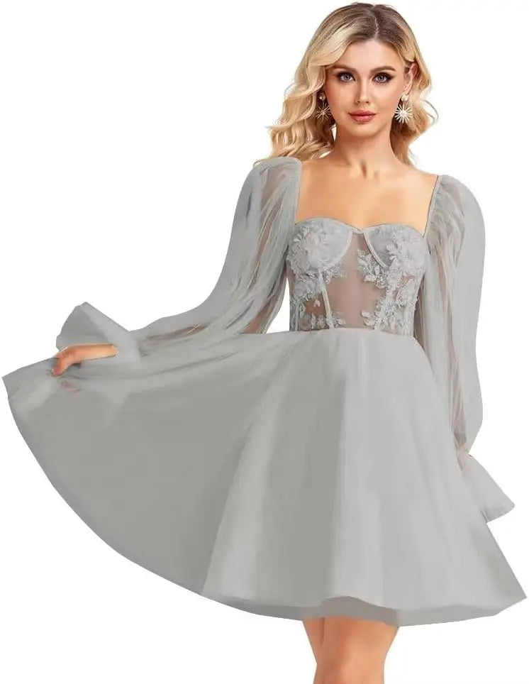 Langärmliges Tüll-Heimkehrkleid, kurzes Brautkleid, herzförmiger Ausschnitt, Spitzenapplikation, Ballkleider für Teenager, Cocktailkleid 