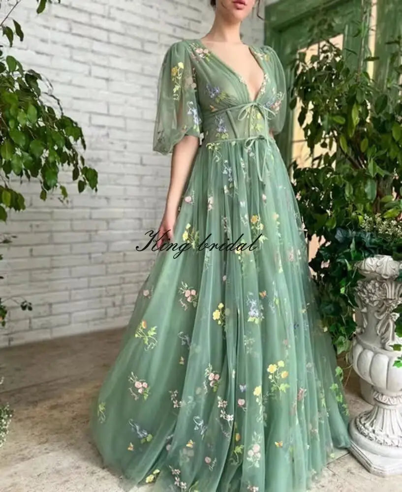 Women's Long Sleeve Flower Embroidery Tulle Prom Dresses Maxi A Line V Neck Fairy Formal Evening Party Gown Bridesmaid Dresses