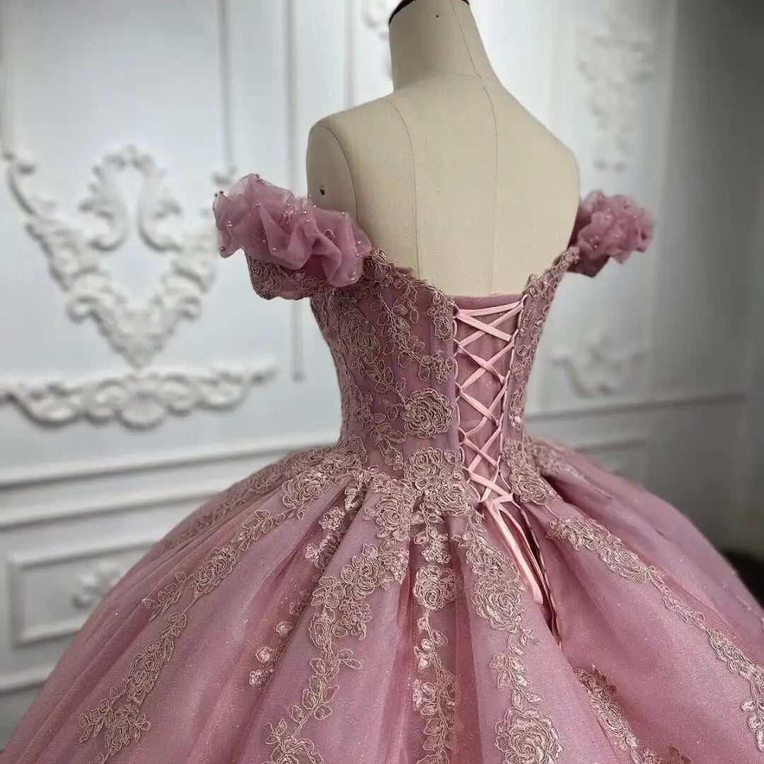 Princess Off Shoulder Sweet 15 16 Quinceanera Dresses Lace Puffy Prom Gowns Long Birthday Ball Gowns with Train