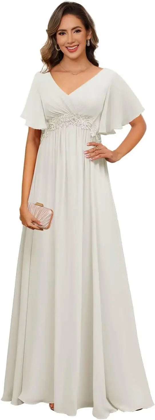 Plus Size Short Sleeves Mother of The Bride Dresses for Curvy Women V Neck Formal Dresses with Pockets Bridesmaid Dress Gowns