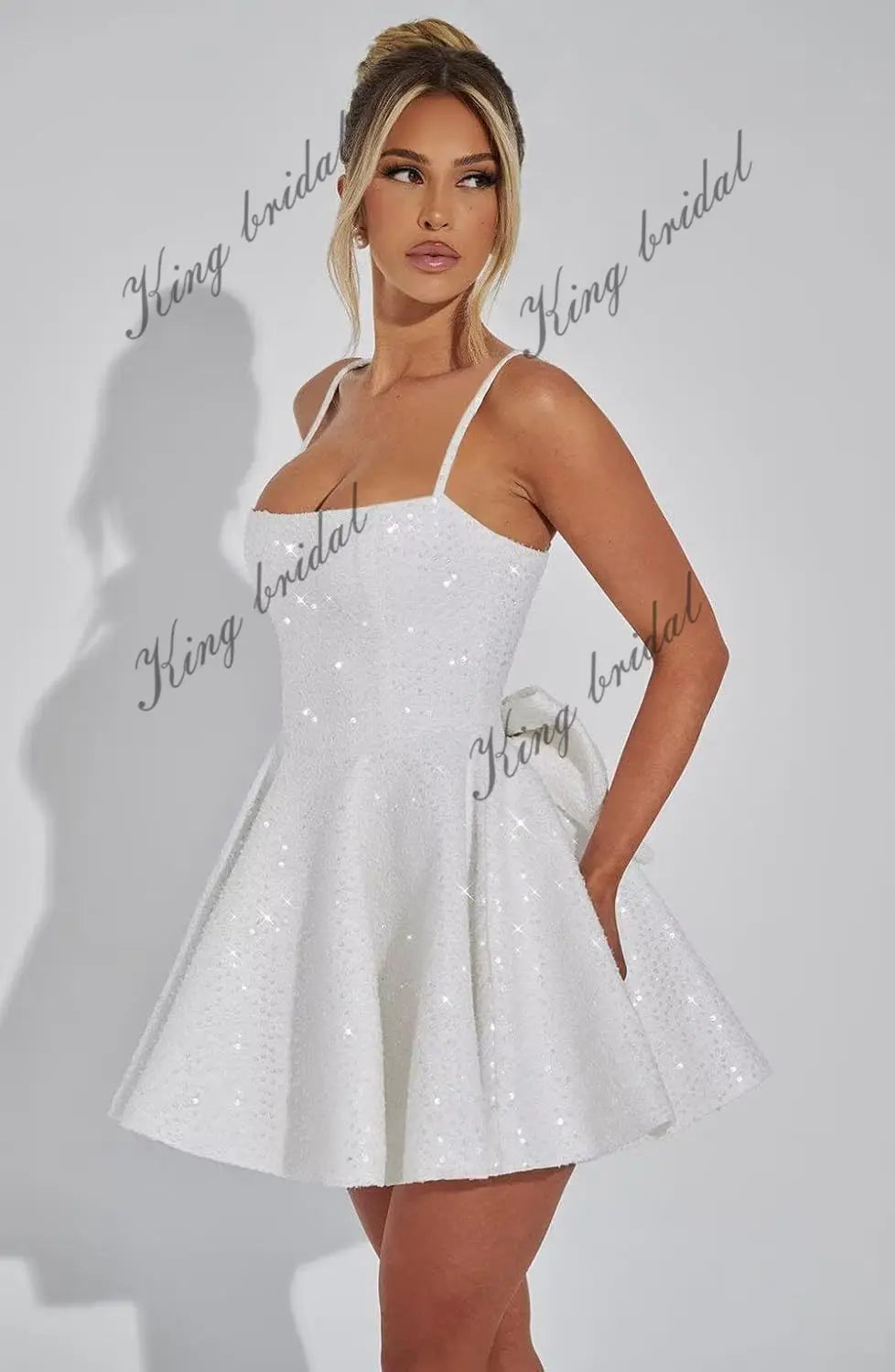 Maßgefertigte Damen-Heimkehrkleider mit quadratischem Ausschnitt und Pailletten für Teenager, A-Linie, kurzes Abschlussballkleid, Hochzeitsfeierkleid, Clubwear, Cocktailkleid 