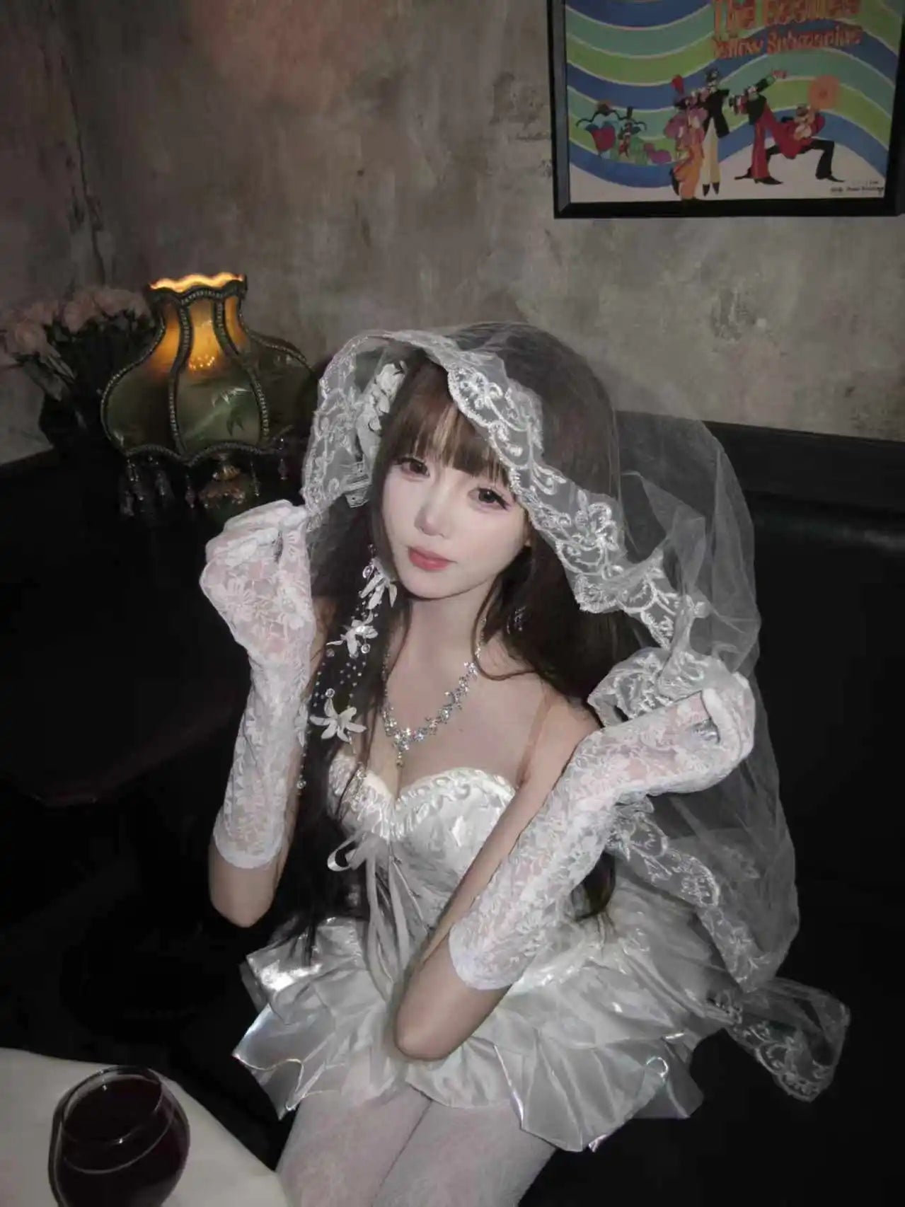 White Ivory Red Black Bridal Veil Lace Short Elbow Wedding Tulle Appliques Embroidery Edge Long Cathedral Bride Veils 1.4M 265cm