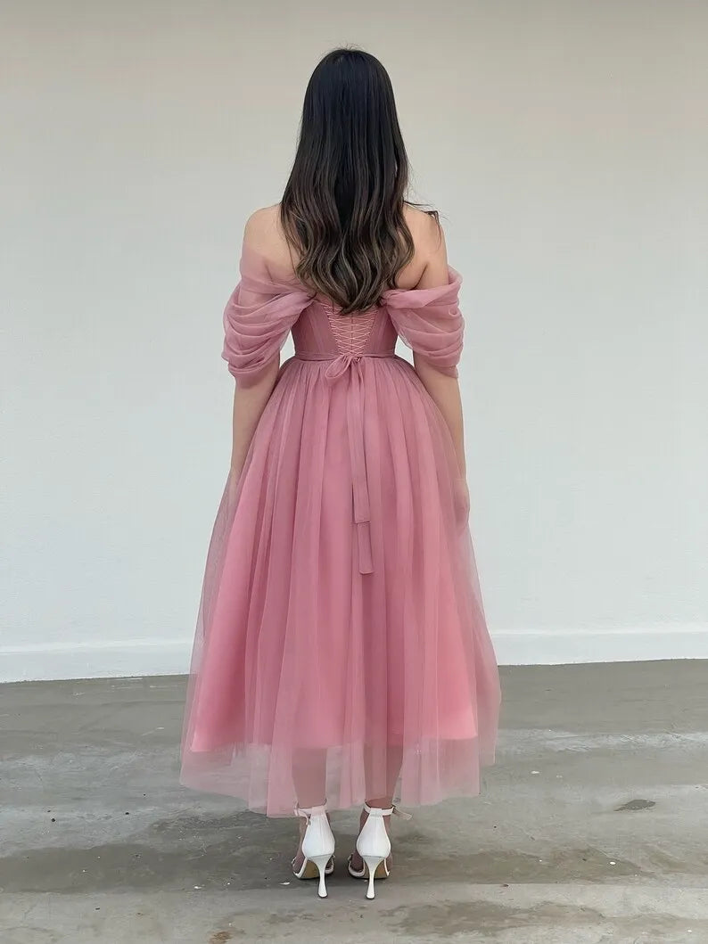 Tulle Sweetheart A-line Evening Dresses Off the Shoulder Tea-Length Formal Dress With Pleats & Bow Elegant Lace Up Prom Gowns