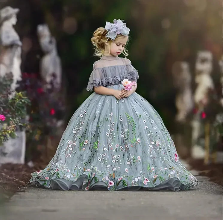 Flower Lace Appliques Girl Birthday Ball Gown First Holy Communion Gown Customized Lovely Flower Girl Dresses for Wedding