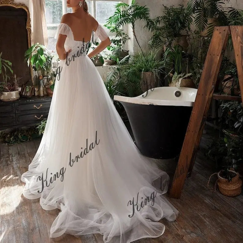 Kristallbesticktes Brautkleid A-Linie Tüll Schulterfrei Brautkleider Perlenbesetztes Brautkleid Individuelles Brautkleid 