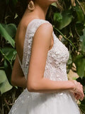 Besticktes Brautkleid nach Maß, Brautkleid mit floraler Spitze, rückenfreies A-Linien-Brautkleid aus Tüll mit Schleppe, Brautkleid nach Maß 