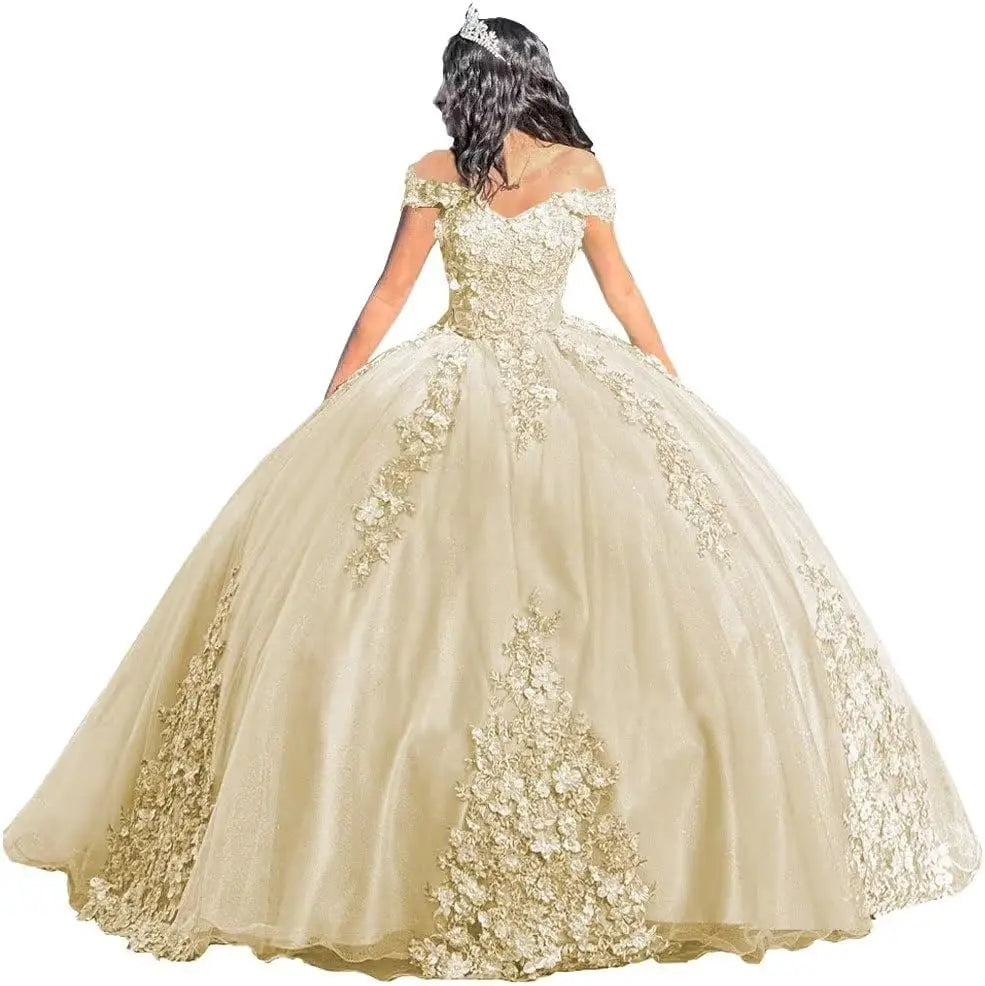 Luxury Off Shoulder Quinceanera Dresses Puffy Floral Lace Beaded Prom Dresses Sweet 15 16 Ball Gown with Train Quinceanera Gowns