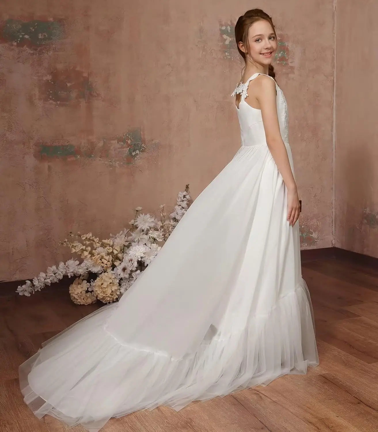 Boho Flower Girl Dress for Wedding 2025 Floor Length Elegant Lace Applique First Communion Dresses