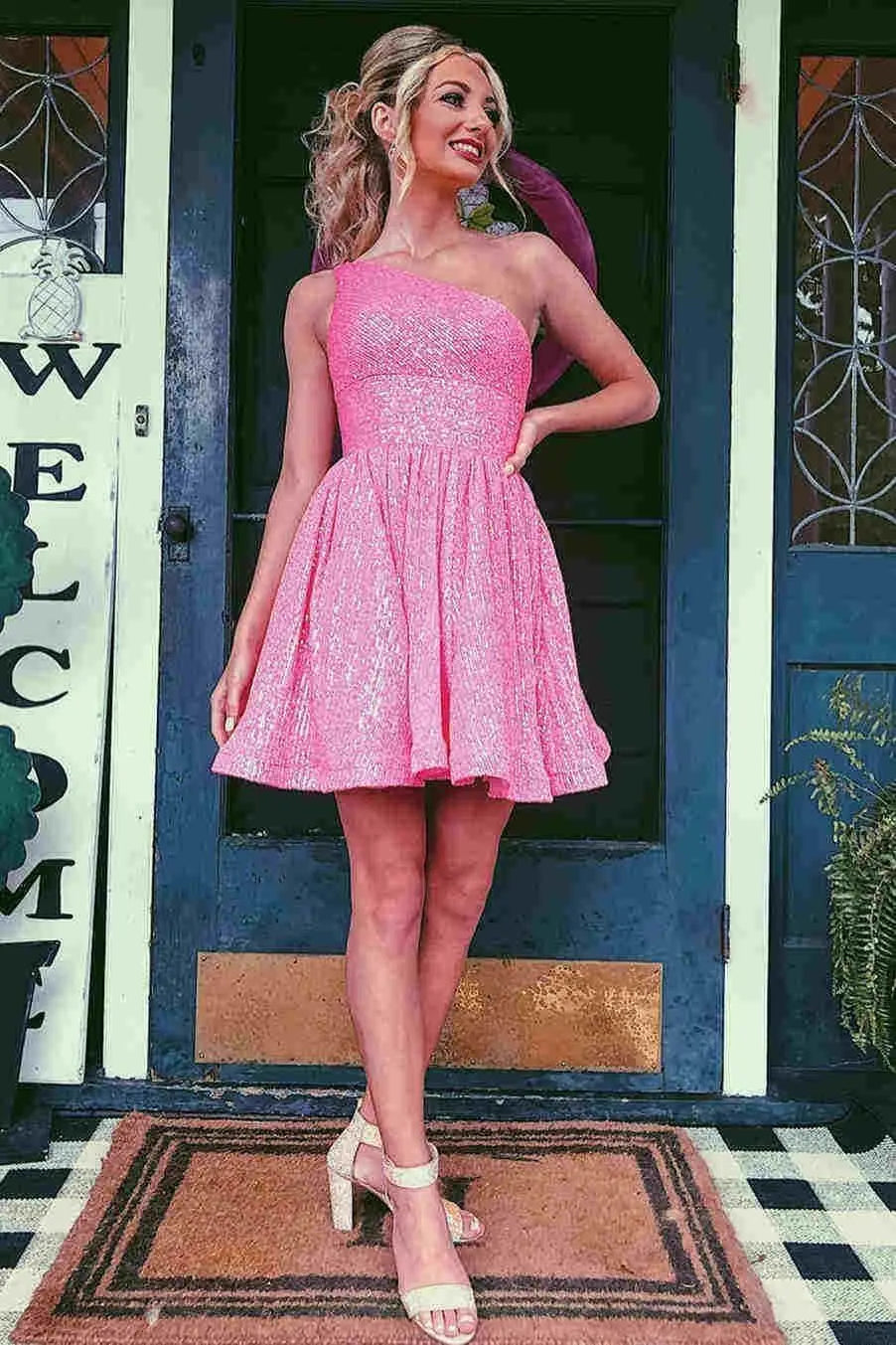 Vestido de fiesta corto con lentejuelas y un hombro brillante para mujeres y niñas. 