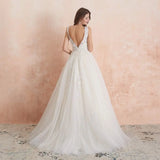 Women's Wedding Dress for Bride Lace Applique Evening Dress V Neck Straps Ball Gowns simple wedding white dress