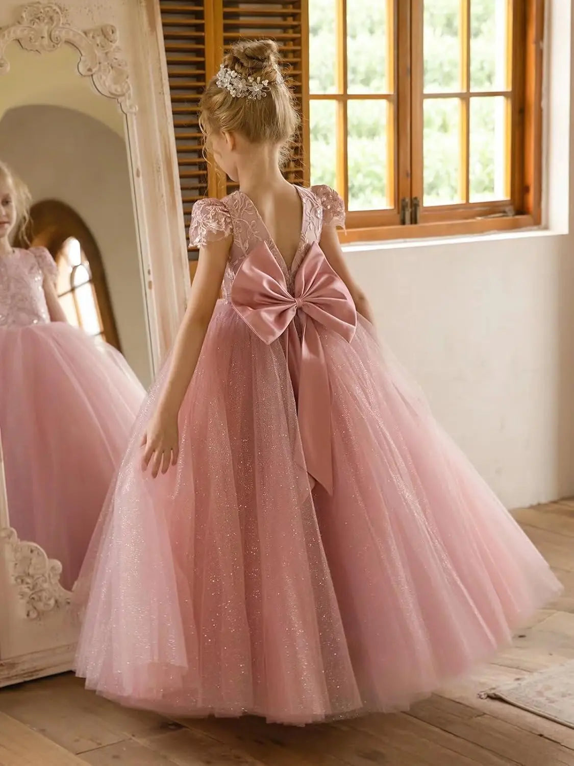 Flower Girls Lace Cap Sleeve Dress for Wedding Puffy Tulle Back V-Neck Pageant Prom Ball Gown with Bow princess dress