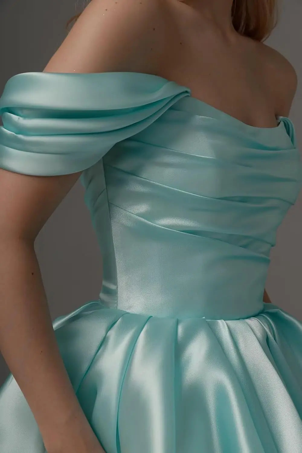 Vestidos de fiesta de satén con hombros descubiertos para mujer, corte A, cortos, plisados, sin tirantes, para boda y fiesta. 