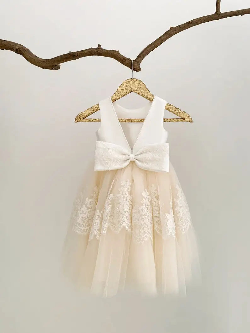 Vestido de niña de las flores con espalda en V y encaje para bodas, fiesta de niñas, vestido de princesa para niña pequeña con lazos, vestidos de primera comunión. 