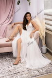 V neck spaghetti straps Engagement dress Simple wedding gown Tulle wedding dresses A line Elegant Backless wedding dress