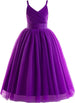 Cuello en V morado oscuro